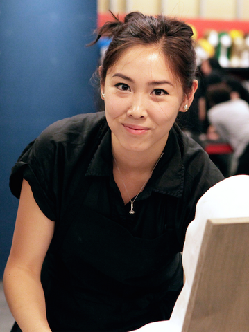 File:S02contestant-Sue.png