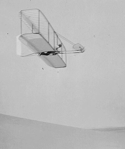 File:Wright-glider-1902.jpg
