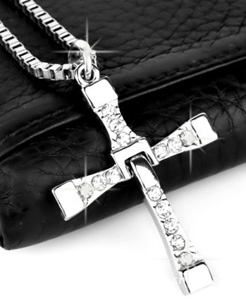 Fast-and-furious-vin-diesel-dominic-toretto-s-necklace-1e18.jpg