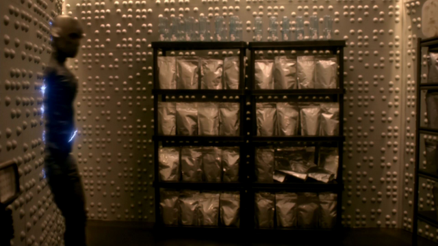 Plik:The.Flash.2014.S02E14.1080p.HDTV.X264-DIMENSION.mkv 000324227.png