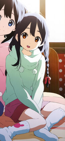 File:An Sweater.jpg