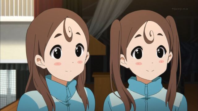 File:Twins.jpg