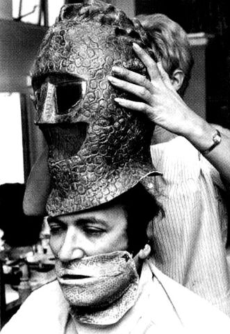 File:DWM 305 Bernard Bresslaw.jpg