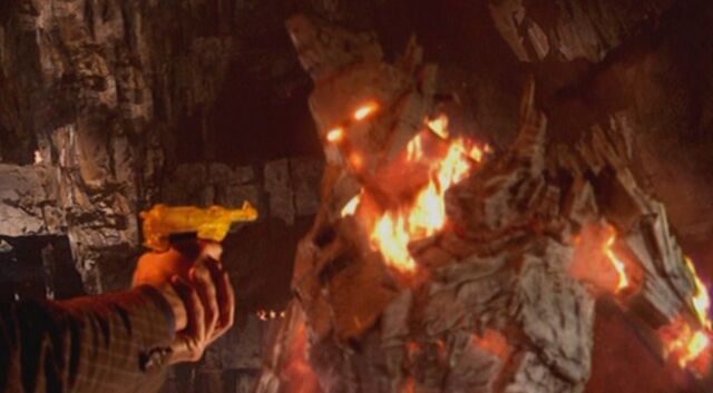 File:Water pistol v pyrovile.jpg