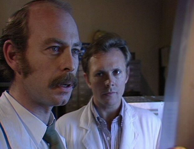 File:Studying x-ray.jpg