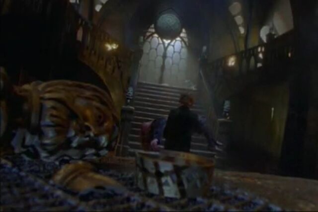 File:Rassilon statue.jpg