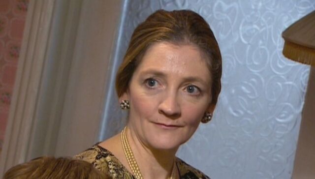 File:Rita connolly looks left.jpg