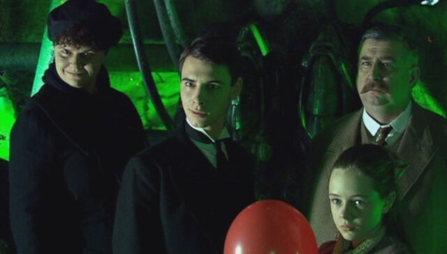 File:Family of blood hosts.jpg