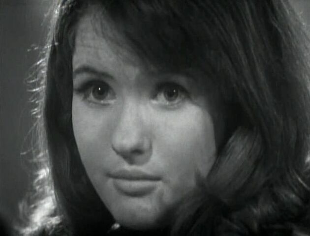 File:VictoriaLeftTwinkle.jpg