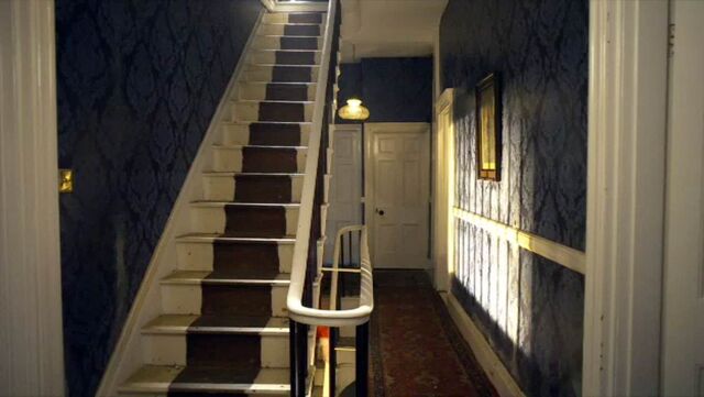 File:Amy's house hallway.jpg
