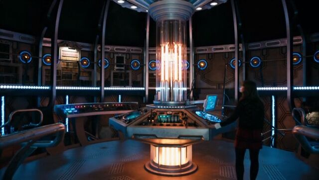 File:Orange Tardis.jpg