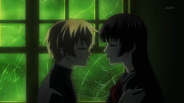 File:Yuuko teiichi lean kiss.jpg