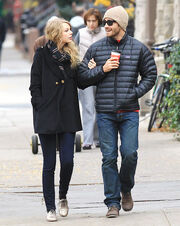 Taylor-swift-scarf