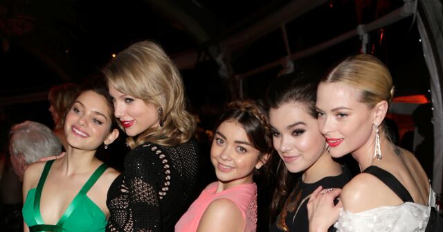 File:Ladies-night-Odeya-Rush-Taylor-Swift-Sarah-Hyland-Hailee.jpg