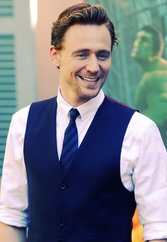 File:Tom Hiddleston.jpg