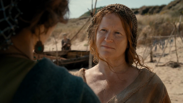 File:Nia's Mother 1x03 (2).png