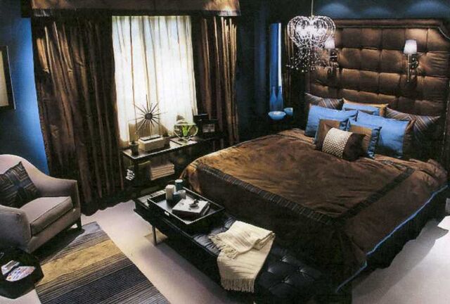 File:Sexy bedroom 0011241388959.jpg