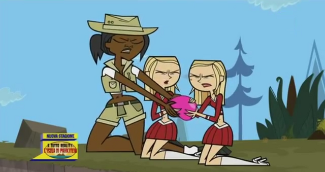 File:AmyJasmineFight.png