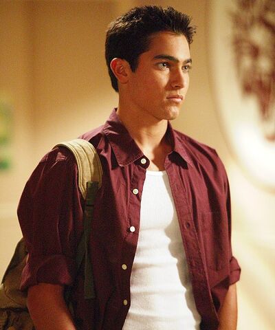 Fichier:Hoechlin162.jpg