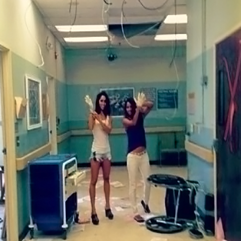File:Teen Wolf Season 3 Behind the Scenes Beacon HIlls Hospital Nihan Gur and Musictoyoureyes.png