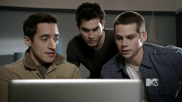 File:Danny helps with hacking.png