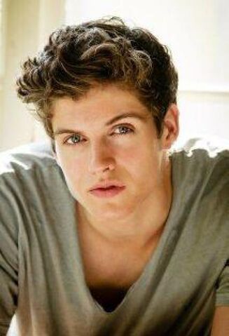 Fichier:Daniel Sharman.jpg