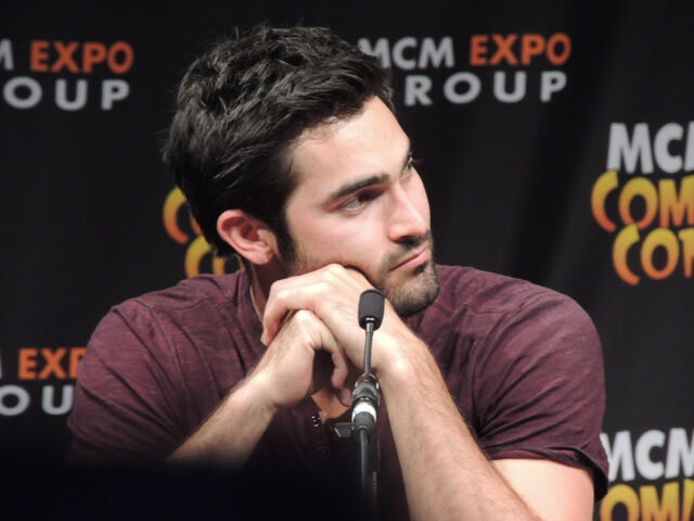 File:Hoechlin 10.jpg