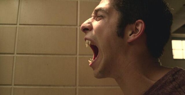 Datei:Teen-Wolf-Season-4-Episode-7-Weaponized-Scott.jpg