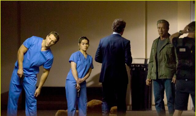 File:Emilia-clarke-super-fierce-on-terminator-genesis-set-11.jpg