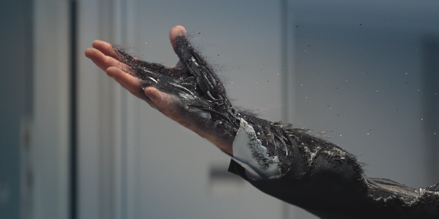 File:Tg-john-film-hand-re011.png