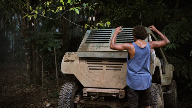 File:Max with a Car.png