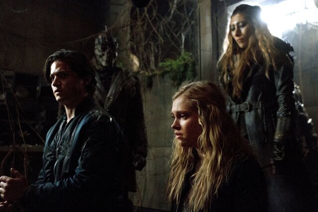 Fichier:TheCalm 1x11 (7).jpg