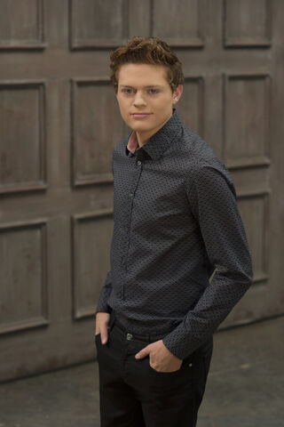Fichier:SwitchedAtBirth Emmett.jpg