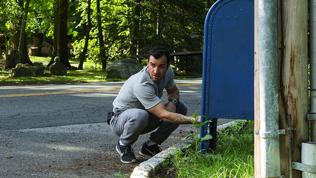 File:1x09 UnderTheMailBox.jpg