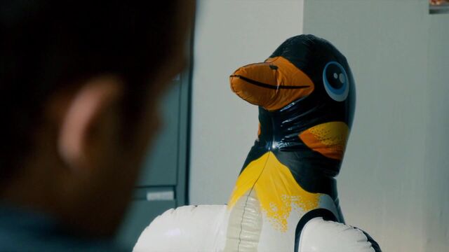File:1x02 ThePenguin.jpg