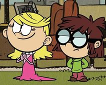 Arquivo:Lisa and Lola.jpg