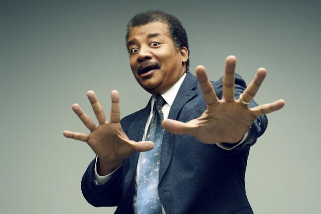 File:DeGrasse 4.jpg