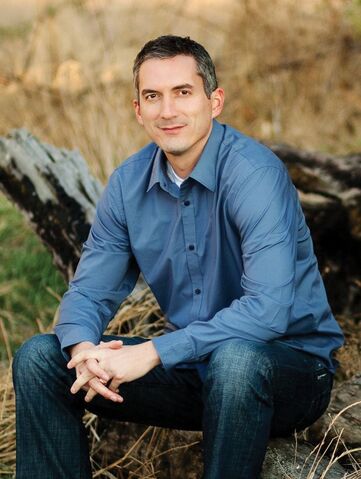 Fichier:James Dashner.jpg
