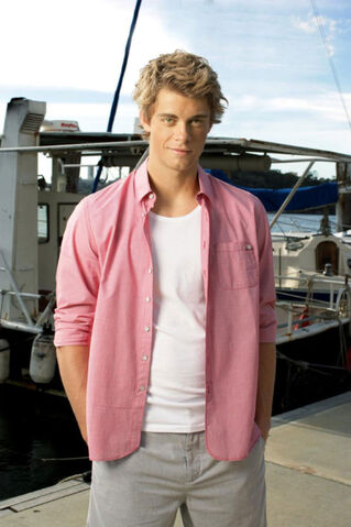 File:Luke Mitchell 032.jpg