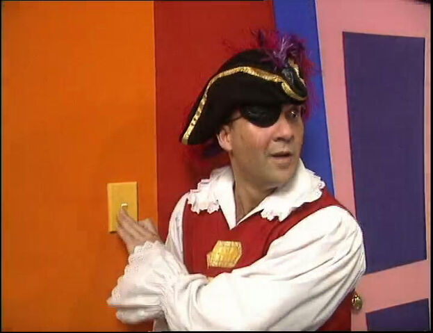File:CaptainFeatherswordinSpookedWiggles.jpg