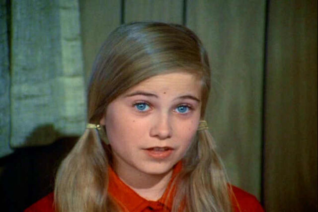 File:Marcia-Brady-the-brady-bunch-10983342-720-480.jpg