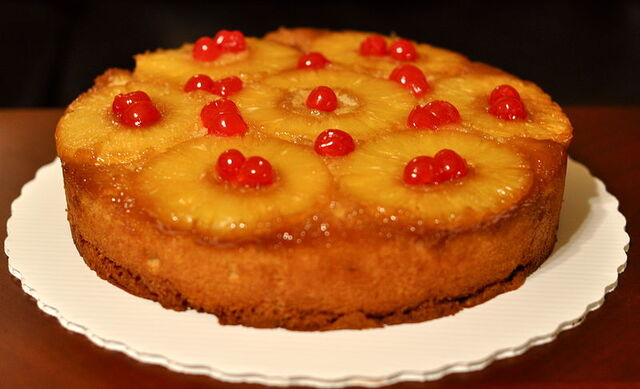 File:800px-Pineapple-upside-down-cake.jpg