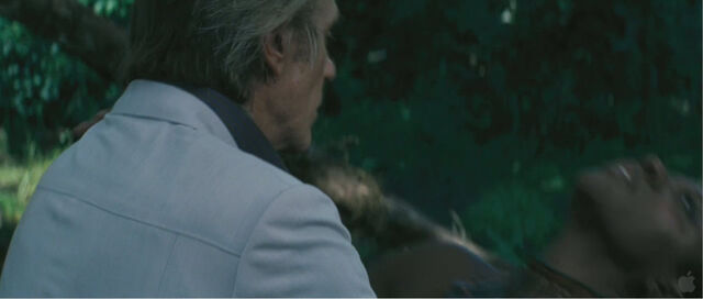 File:Beautifulcreaturestrailer5.jpg