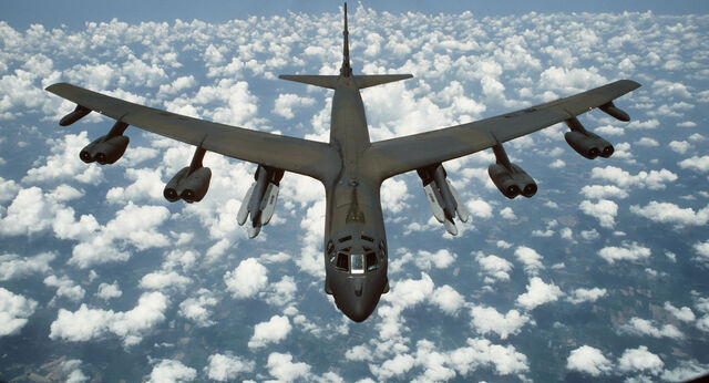 File:Boeing B-52 Bomber.jpg