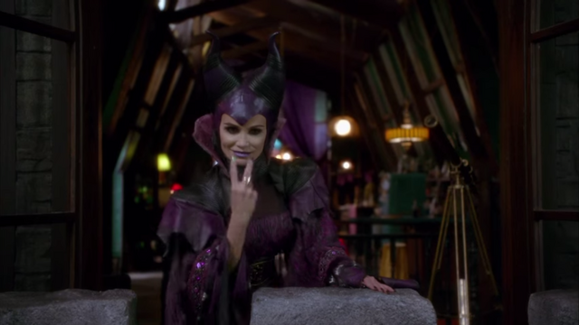 File:If Only-Dove Cameron25.png