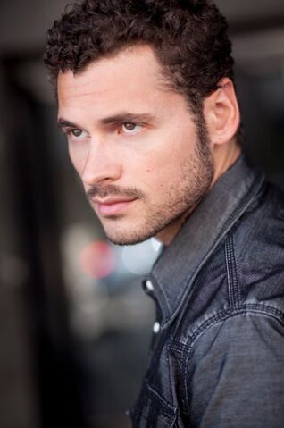 File:Adan canto the following.jpeg