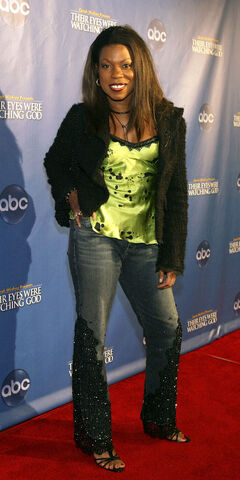 File:Lorraine-Toussaint-Feet-235208.jpg