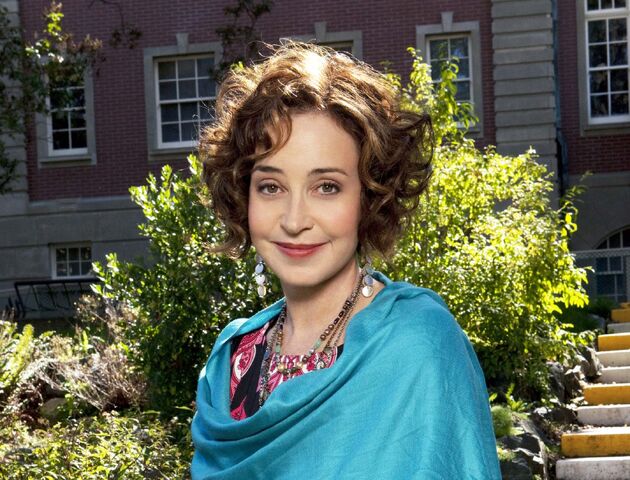 File:Annie-potts-joins-abc-drama.jpg