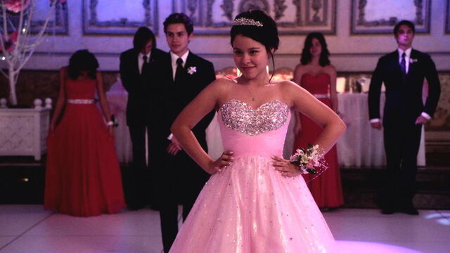 Fichier:The-fosters-quinceanera-26.jpg