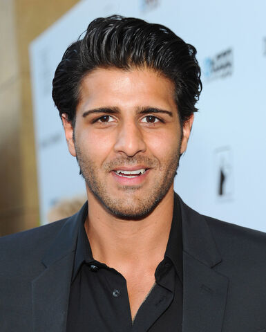 File:Jay+Ali+Premiere+Sony+Pictures+Classics+Darling+lmkPd7sGQdQx.jpg